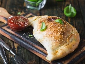 Pizza calzone aux courgettes