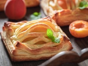Chaussons aux pêches et nectarines