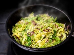 Chou vert frisé à la pulpe de pomme de terre