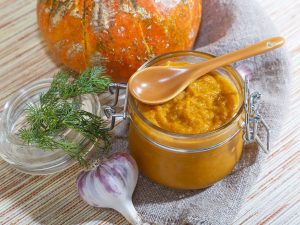 Chutney de courge, mangue et raisins secs