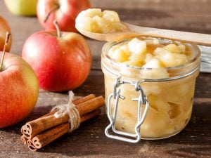 Compotée de pommes et poires aux noix