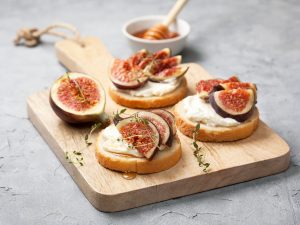 Figues au chèvre miel