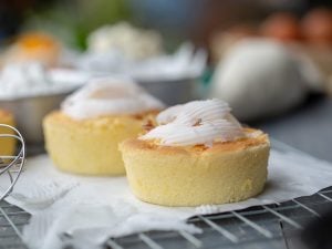 Minis cakes au crabe et à la noix de coco