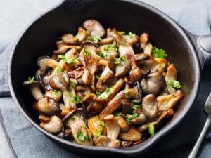 Pleurotes poêlés au curry