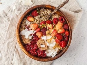 Porridge aux fruits frais