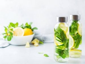 Eau détox concombre menthe et citron