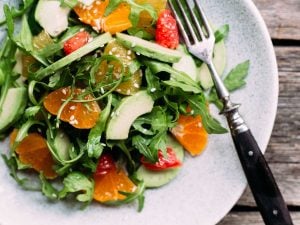Salade fraicheur aux légumes croquants, vinaigrette à l’orange