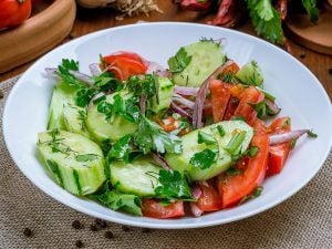 Salade gourmande aux légumes d’été