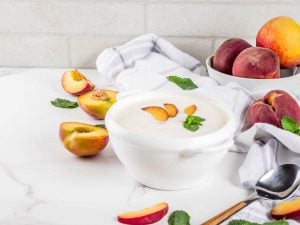 Soupe de pêches à la vanille et au gingembre