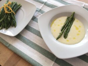 Asperges à la sauce mousseline