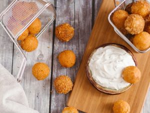 Cromesquis de pommes de terre à la raclette