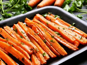 Frites de carottes fanes