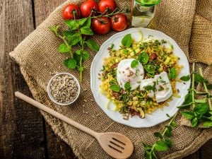 Salade de lentilles avec son œuf poché