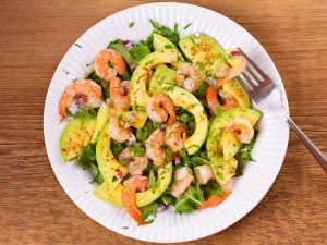 Salade mandarines avocat crevettes