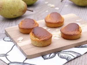 Muffins aux poires et aux amandes
