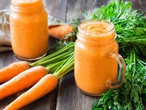 Jus de carottes fanes