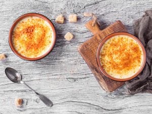 Crème brûlée de pêches au sirop