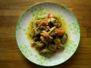Poulet mijoté aux artichauts
