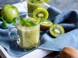 Smoothie kiwi et pomme