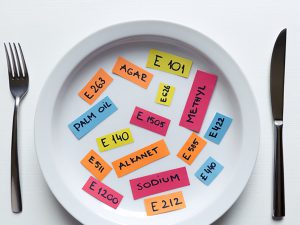 Additifs alimentaires, trop c’est trop