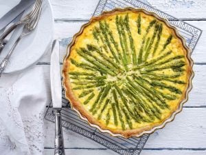 Quiche aux asperges et au roquefort