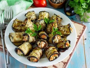 Roulés d’aubergines et feta