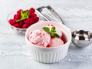 Glace à la framboise