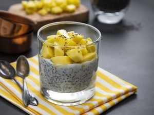 Pudding aux graines de chia et ananas