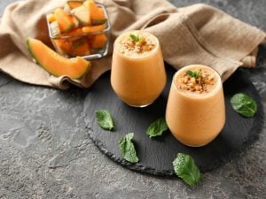 Smoothie melon et basilic