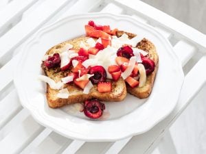 Tartines à la crème de mascarpone et aux fruits rouges