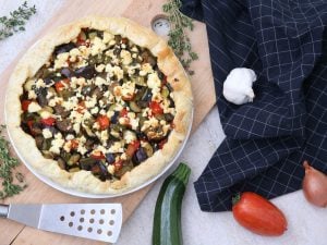 Tarte rustique aux légumes du soleil et féta