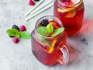 Boisson fraîche mûre-citron