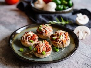 Champignons farcis aux légumes du soleil