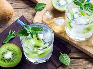 Eau détox au kiwi
