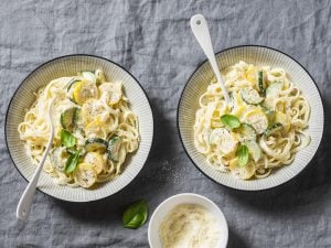 Pâtes aux courgettes et sauce chèvre