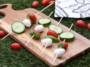 Minis brochettes de tomates cerises et concombre