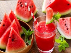Smoothie de pastèque à la menthe