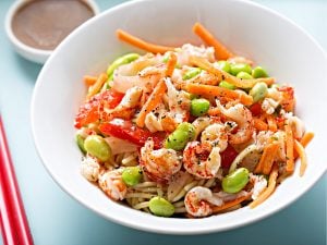 Salade aux écrevisses