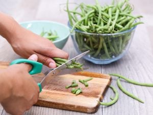 Le grain de sel de Potager City : équeuter les haricots verts plus rapidement