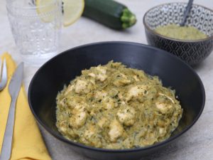 Blancs de poulet à la crème de courgettes