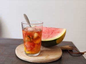 Thé glacé au melon et à la pastèque