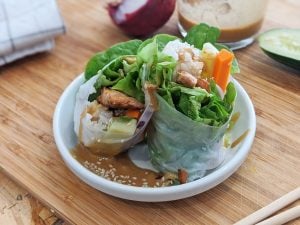 Rouleaux de printemps au saumon