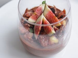 Mousse au chocolat et figues sans oeuf