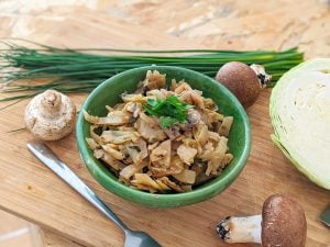 Poêlée de chou blanc aux champignons