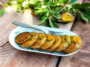 Tranches de courge butternut rôties aux quatre épices