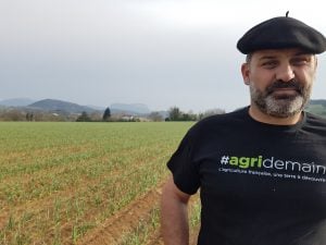 Découvrez l’ail noir de la Drôme et ses producteurs, Fanny et Stéphane
