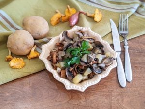 Poêlée forestière aux champignons