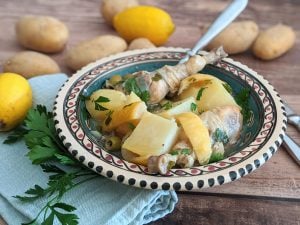 Tajine de poulet, pommes de terre et citrons confits