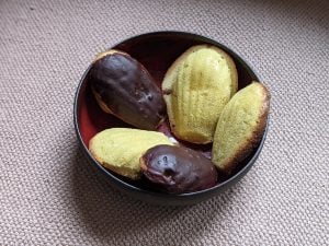 Petits gâteaux aux pommes et chocolat