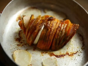 Potimarron façon hasselback au lard et navet
